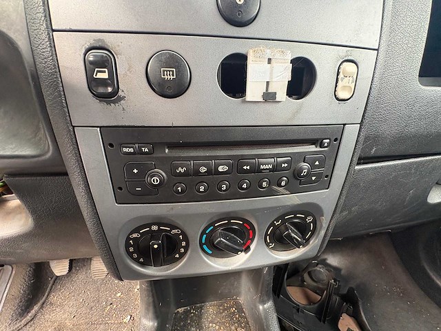 Citroen - berlingo - 2.0 hdi 600 - car - 2004 - afbeelding 3 van  13