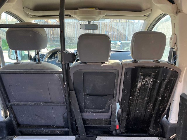 Citroen - berlingo 1.6hdi 3 zits lichte vracht bedrijfswagen - afbeelding 13 van  41