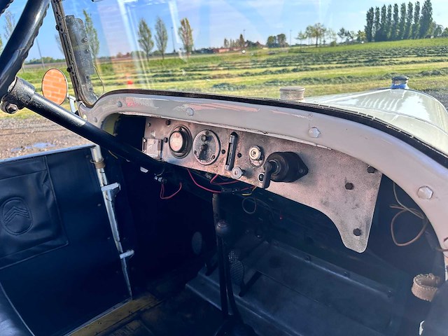 Citroen - cabriolet - 10hp - oldtimer - afbeelding 19 van  38