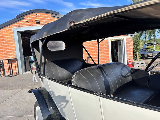 Citroen - cabriolet - 10hp - oldtimer - afbeelding 27 van  38