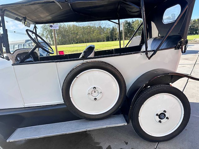 Citroen - cabriolet - 10hp - oldtimer - afbeelding 23 van  38