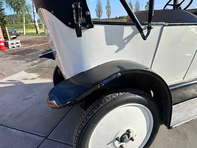 Citroen - cabriolet - 10hp - oldtimer - afbeelding 34 van  38