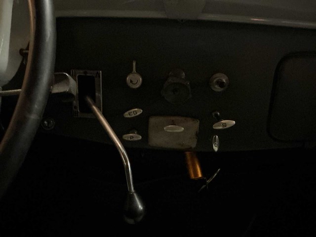 Citroen 11 traction avant familiale oldtimer - afbeelding 4 van  26