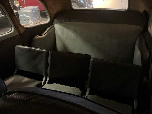 Citroen 11 traction avant familiale oldtimer - afbeelding 5 van  26