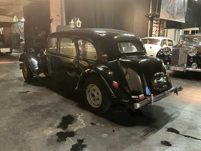 Citroen 11 traction avant familiale oldtimer - afbeelding 16 van  26