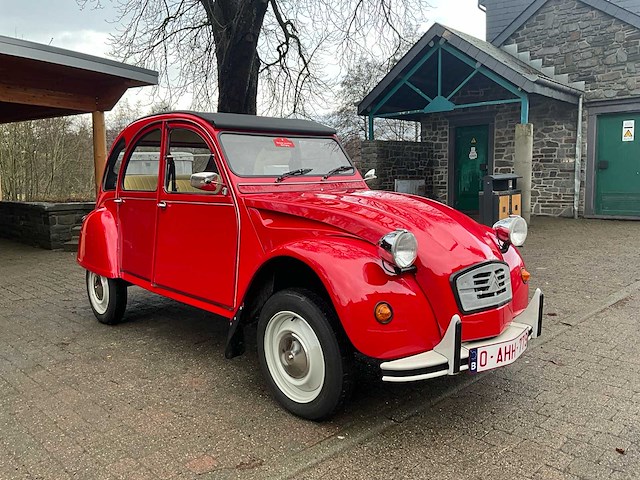 Citroën 2 cv vintage auto - afbeelding 42 van  44