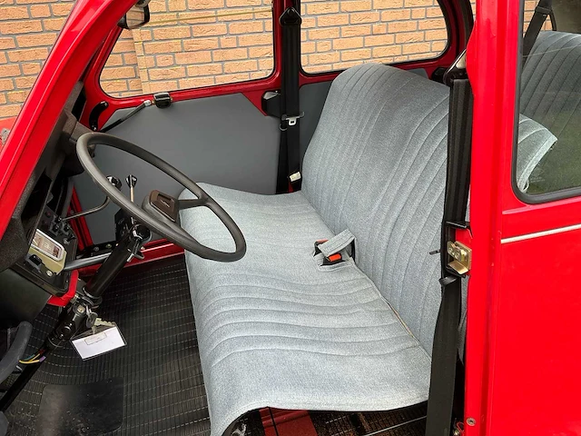 Citroen 2 cv6 special oldtimer - afbeelding 9 van  42