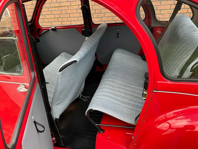 Citroen 2 cv6 special oldtimer - afbeelding 17 van  42