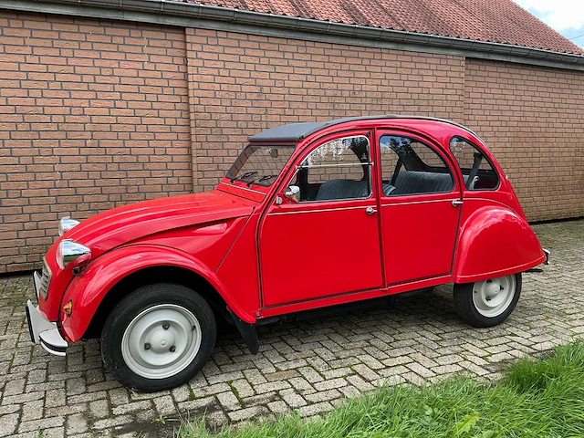 Citroen 2 cv6 special oldtimer - afbeelding 12 van  42