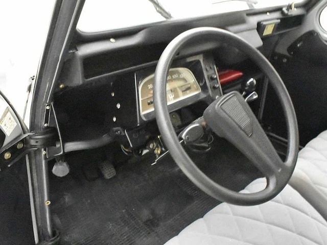 Citroen 2cv6 charleston - afbeelding 11 van  41