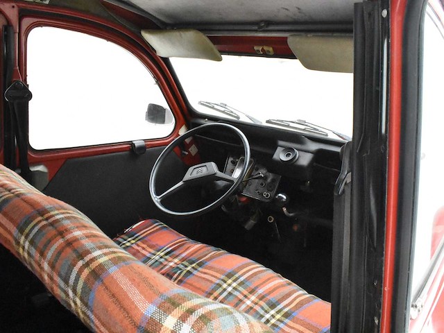 Citroen 2cv6 special - afbeelding 32 van  44