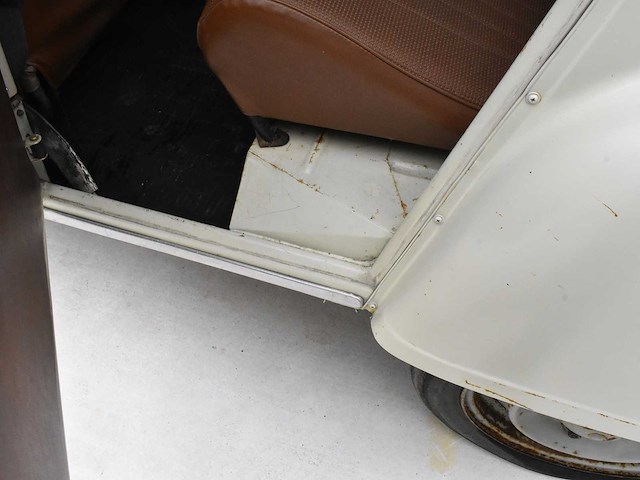 Citroen 2cv6 - afbeelding 10 van  37