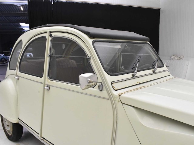 Citroen 2cv6 - afbeelding 26 van  37