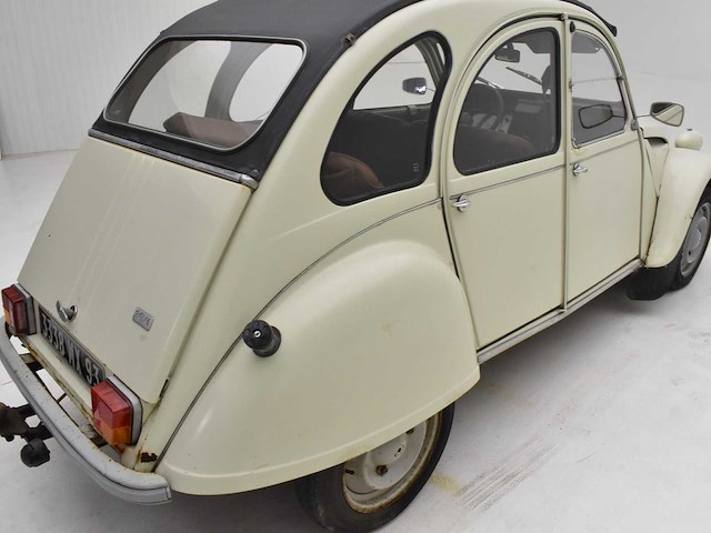 Citroen 2cv6 - afbeelding 28 van  41