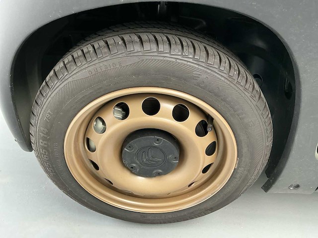 Citroën ami 100% elektrisch lichte vierwieler - afbeelding 15 van  26