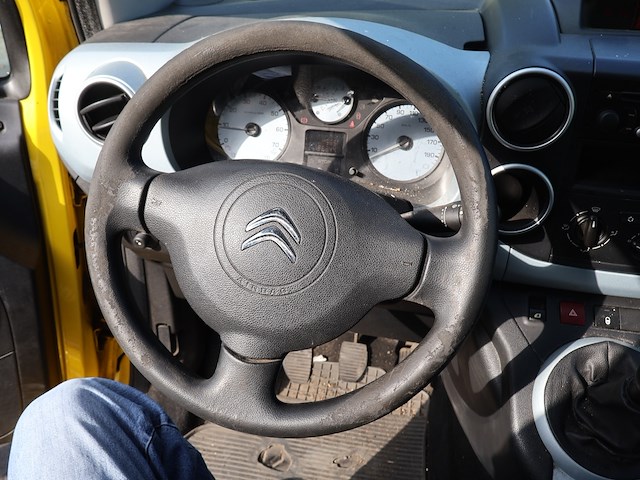 Citroën berlingo - vf77j5fk0dj731831 - 2013 - afbeelding 2 van  19