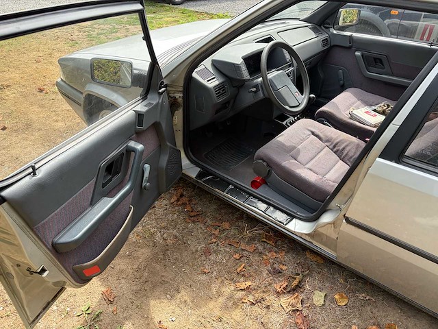 Citroën bx oldtimer - afbeelding 5 van  38