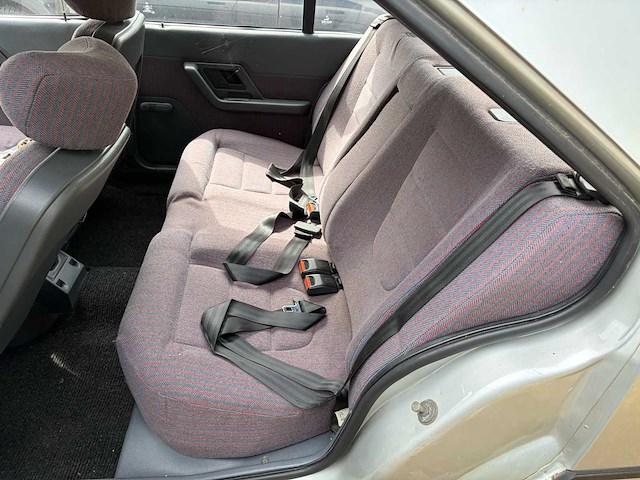 Citroën bx oldtimer - afbeelding 8 van  25