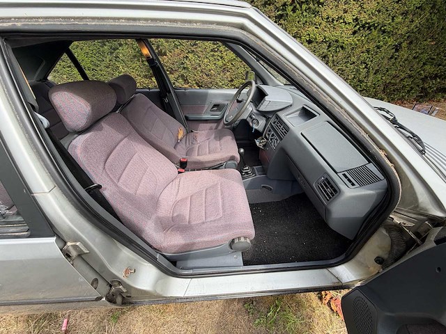 Citroën bx oldtimer - afbeelding 20 van  38
