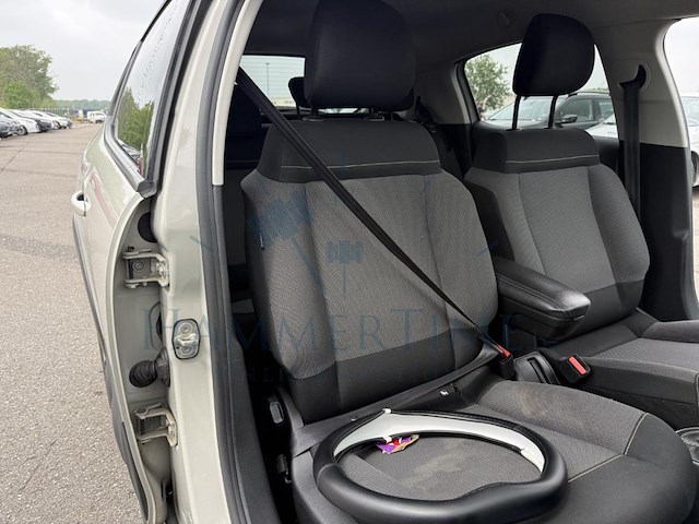 Citroen c3 1.2 puretech shine eat6 s&s 110 at, 2017 - afbeelding 17 van  35