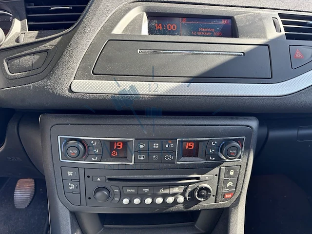 Citroen c5 1.6 thp exclusive, 2012 - afbeelding 7 van  30