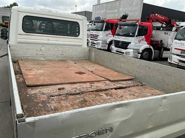 Citroën jumper lichte vrachtwagen met open laadbak - afbeelding 14 van  15
