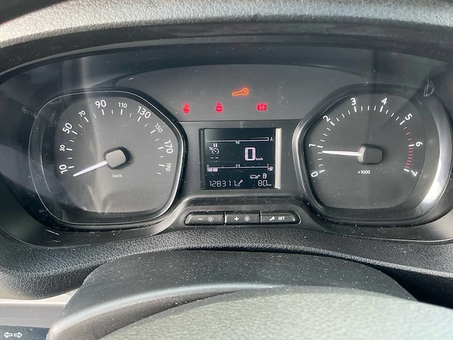 Citroën jumpy iv 1.5 bluehdi 100 – l3 / xl bedrijfswagen met airco, cruise control en trekhaak - afbeelding 5 van  37