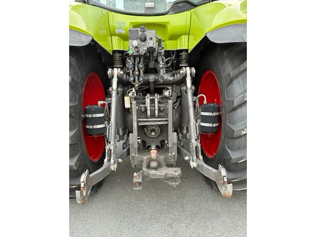 Claas 830 axion vierwielaangedreven tractor - afbeelding 3 van  34