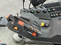 Claas 830 axion vierwielaangedreven tractor - afbeelding 16 van  34