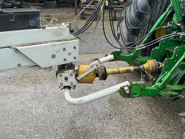 Claas disco 3000 tc schijvenmaaier – zijmaaier (achter/zijmontage) maaimachine - afbeelding 17 van  29