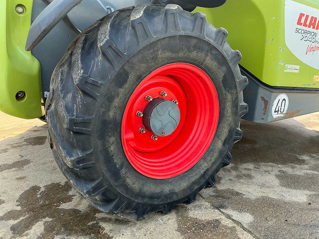 Claas scorpion 7040 plus variopower verreiker - afbeelding 10 van  38