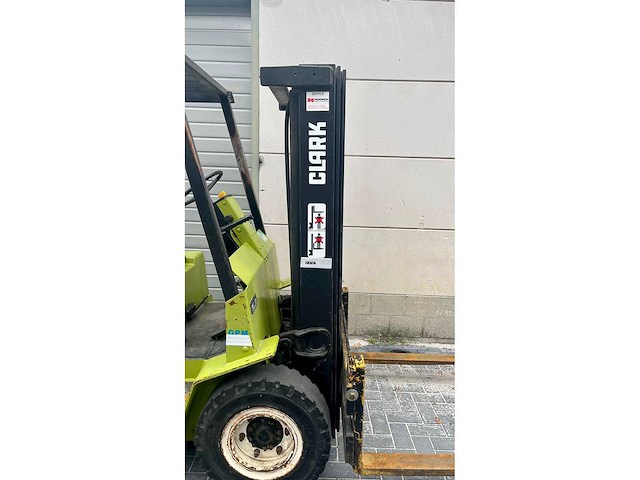 Clark gpm25n vorkheftruck - afbeelding 12 van  13