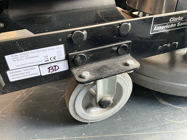 Clarke american sanders 3ds industriële vloer schuurmachine (parket) - functioneel - afbeelding 8 van  10
