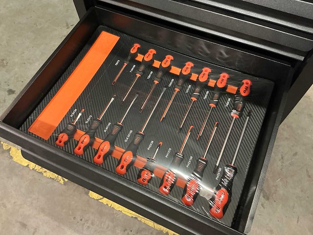 Clas b.line gereedschapswagen gevuld - afbeelding 7 van  8