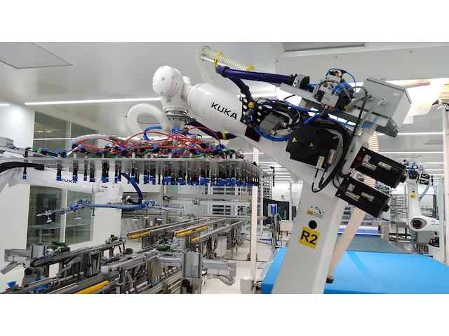 Cleanroom pvb assembly line - afbeelding 10 van  36