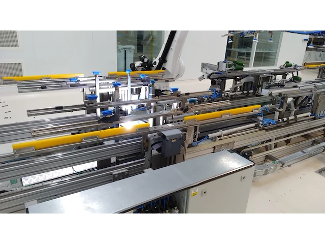 Cleanroom pvb assembly line - afbeelding 13 van  36