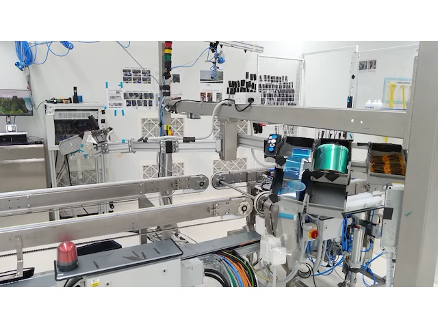 Cleanroom pvb assembly line - afbeelding 21 van  36