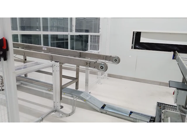 Cleanroom pvb assembly line - afbeelding 25 van  36