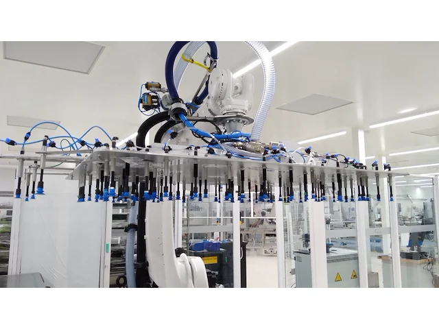 Cleanroom pvb assembly line - afbeelding 32 van  36