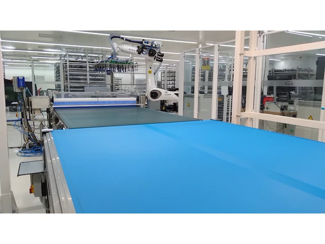 Cleanroom pvb assembly line - afbeelding 35 van  36