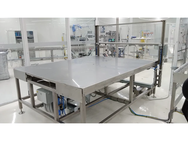 Cleanroom pvb cutting cel - afbeelding 6 van  15