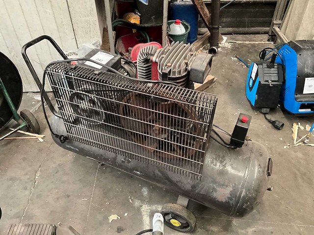 Clear 100-460 zuigercompressor - afbeelding 3 van  5