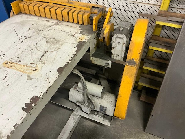 Cleat bender 24cbm randbuigmachine - afbeelding 4 van  7