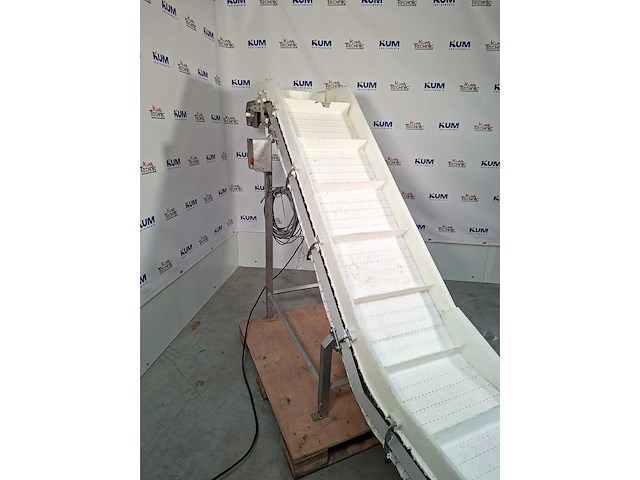 Cleated belt elevator transporteur - - afbeelding 2 van  4