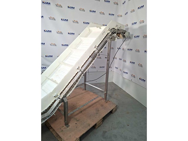 Cleated belt elevator transporteur - - afbeelding 4 van  4