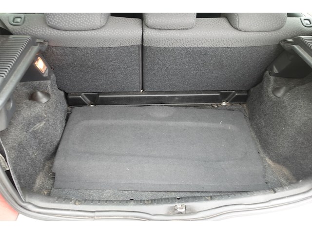 Clio - afbeelding 5 van  19
