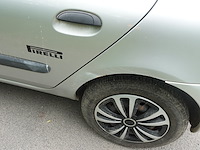 Clio - afbeelding 11 van  19
