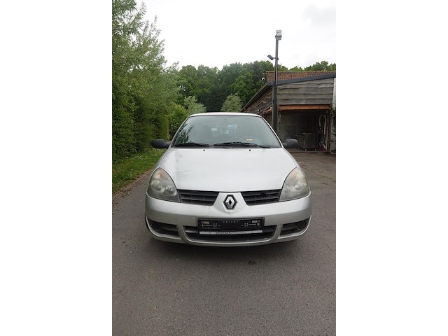 Clio - afbeelding 12 van  19