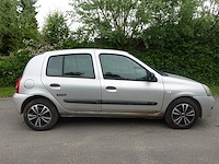 Clio - afbeelding 14 van  19