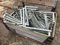 Clip kolombekisting bekistingsmateriaal (48x) - afbeelding 1 van  2